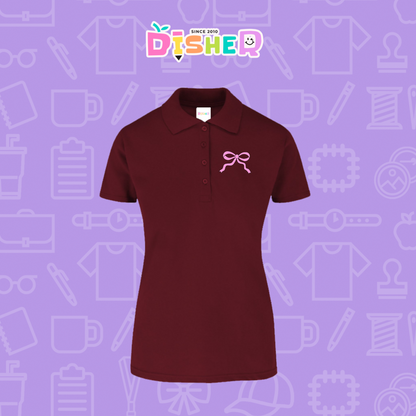 PBY-D-0048: Polo Bordada 50/50 Dama I Moño girly